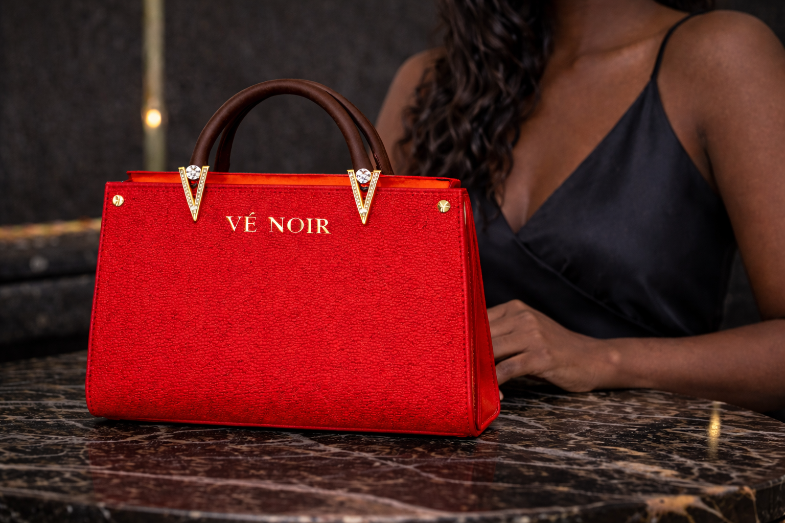 VÉ NOIR Handbag — Signature Collection Model: RM-Gold-Lab-Diamonds